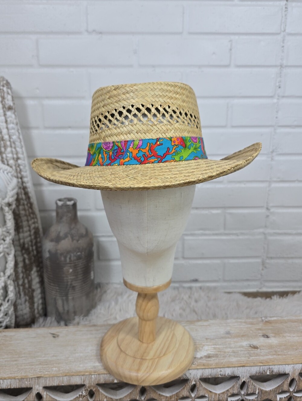 Vintage Summer Club Gambler Straw Sun Hat with Colorful Tropical Band Medium
